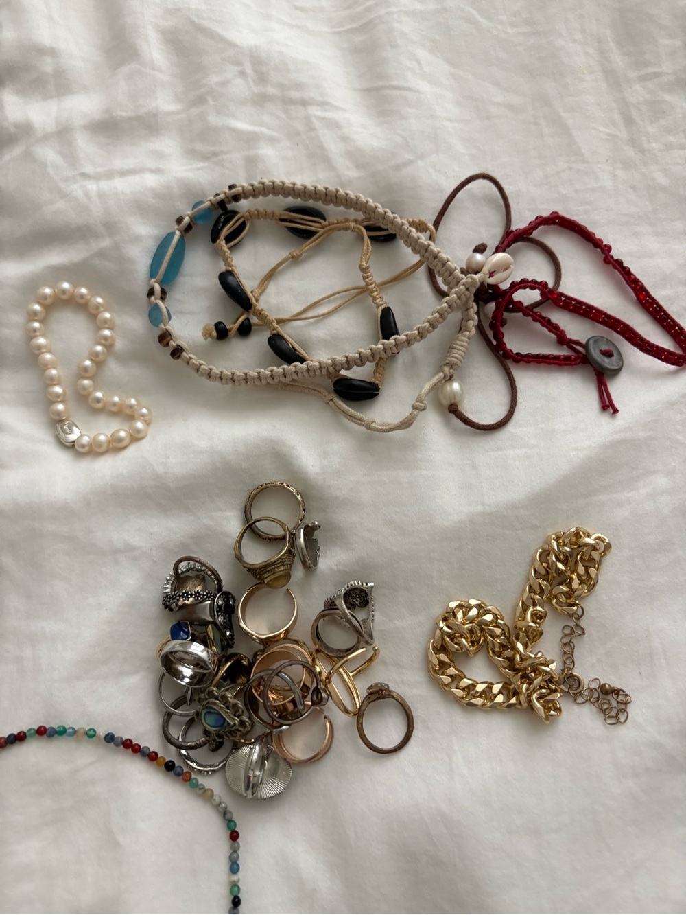 Assorted Women's Jewelry Bundle - Picture 5 of 6